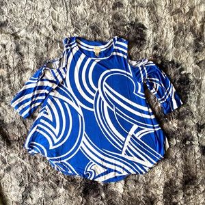 Chico’s Blue & White Cold Shoulder Blouse. Large